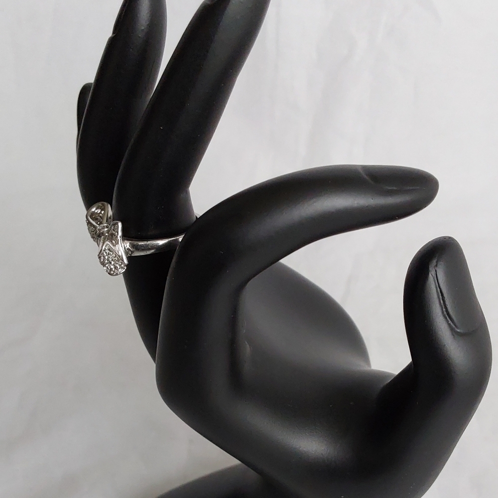 WOMEN's SIZE 7 PRINCESS BOW RING‎ - Picture 2 of 4